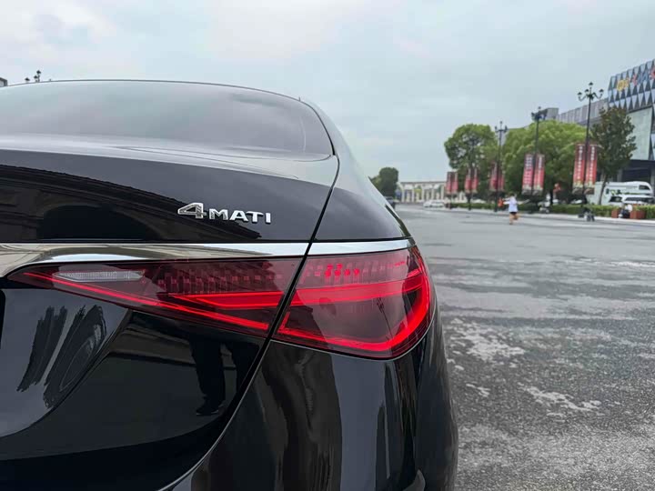 Фото 12 - Mercedes-Benz S-Class