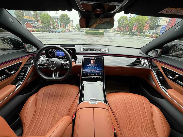 Фото 20 - Mercedes-Benz S-Class