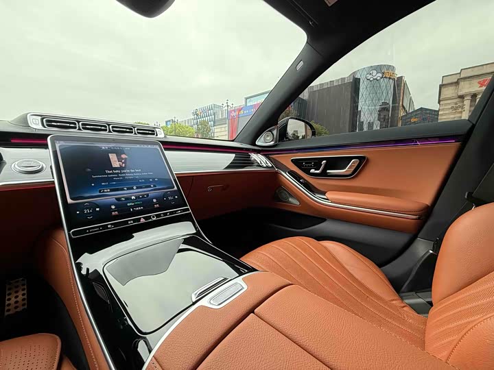 Фото 22 - Mercedes-Benz S-Class