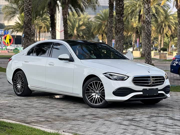 Фото 3 - Mercedes-Benz C-Class