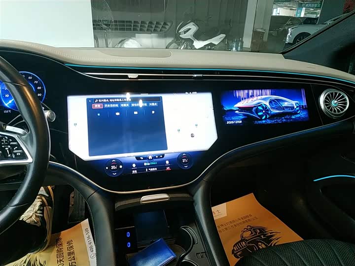 Фото 13 - Mercedes-Benz EQS