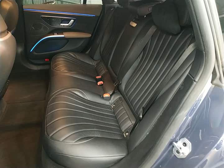 Фото 17 - Mercedes-Benz EQS