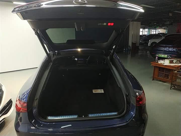 Фото 19 - Mercedes-Benz EQS