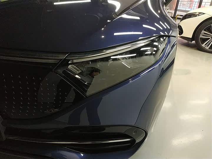 Фото 24 - Mercedes-Benz EQS