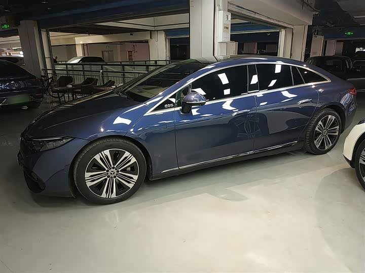 Фото 5 - Mercedes-Benz EQS