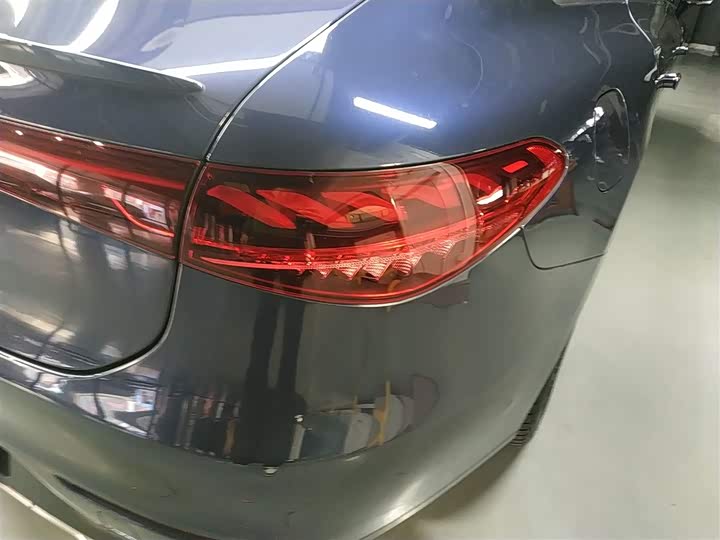 Фото 8 - Mercedes-Benz EQS