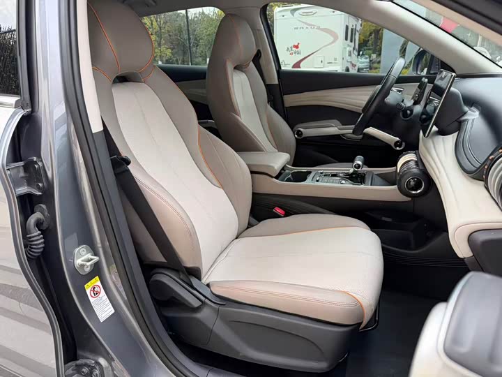 Фото 12 - BYD Yuan Plus