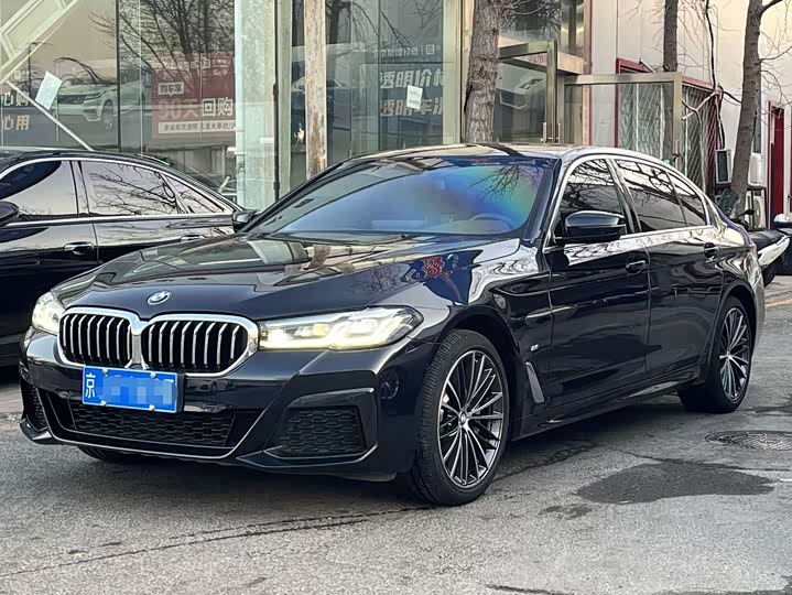 Фото 1 - BMW 5 Series