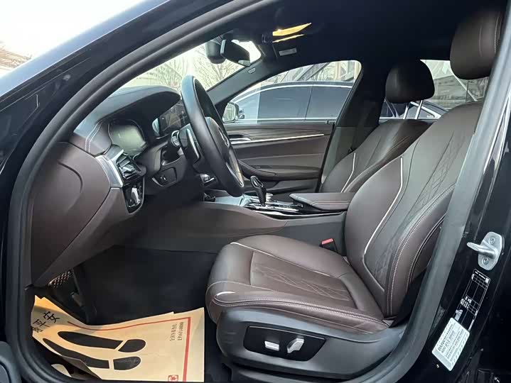 Фото 11 - BMW 5 Series