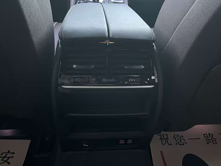 Фото 16 - BMW 5 Series