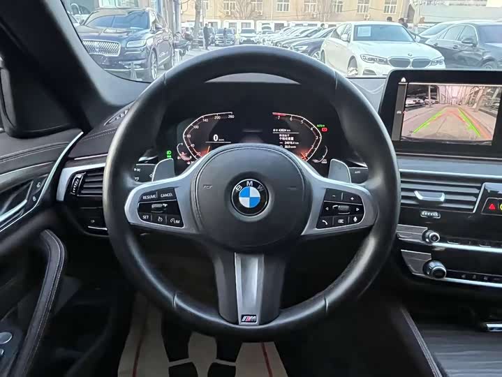 Фото 18 - BMW 5 Series