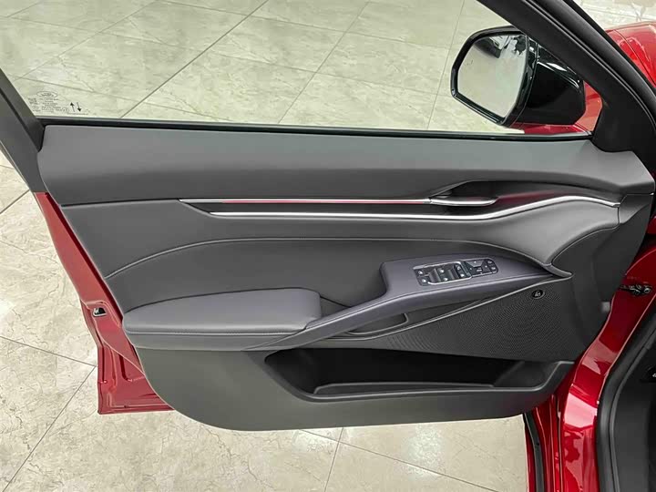 Фото 10 - Ford Mondeo