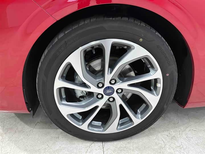 Фото 19 - Ford Mondeo