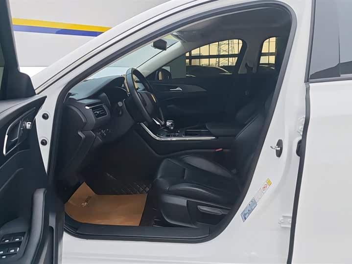 Фото 9 - Hongqi H5