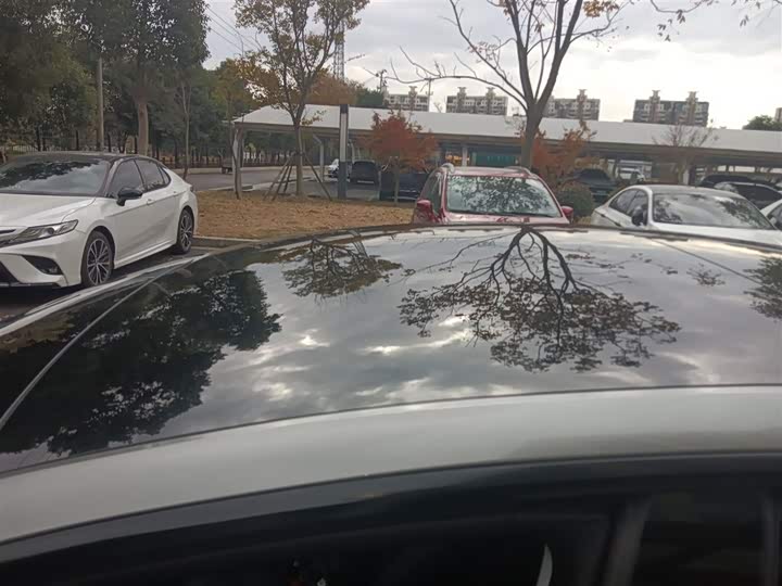 Фото 27 - Tesla Model 3