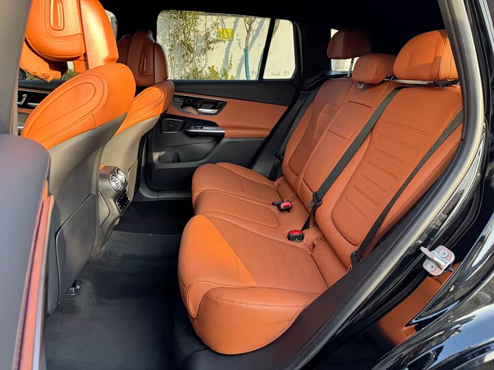 Фото 12 - Mercedes-Benz GLC-Class