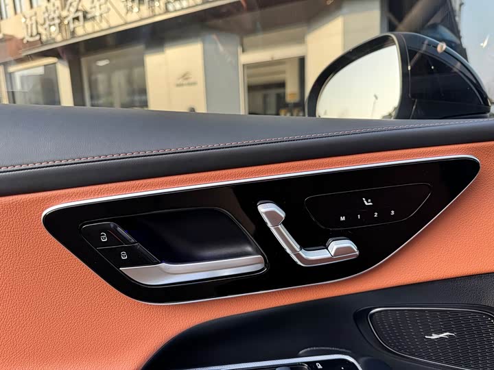 Фото 14 - Mercedes-Benz GLC-Class