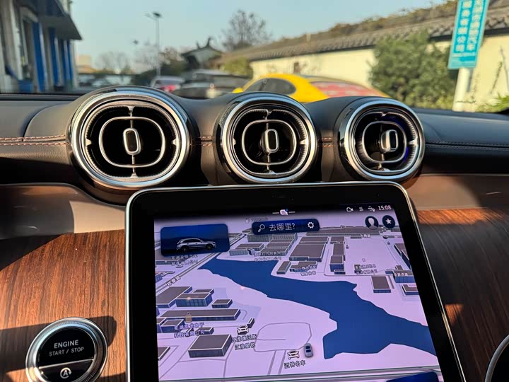 Фото 18 - Mercedes-Benz GLC-Class