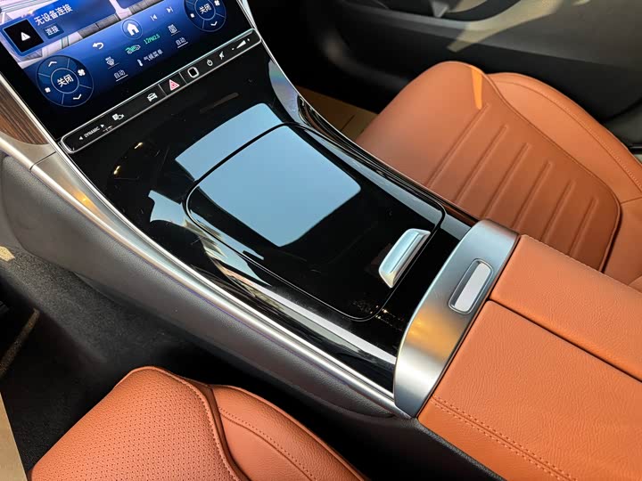 Фото 21 - Mercedes-Benz GLC-Class