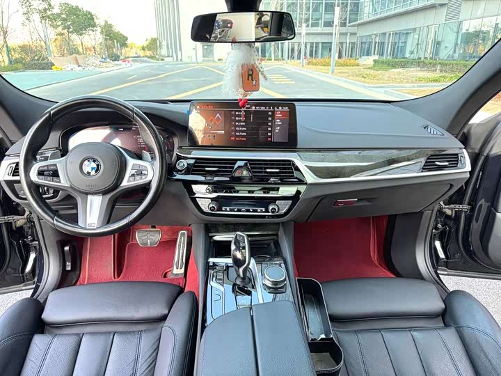 Фото 4 - BMW 6 Series GT