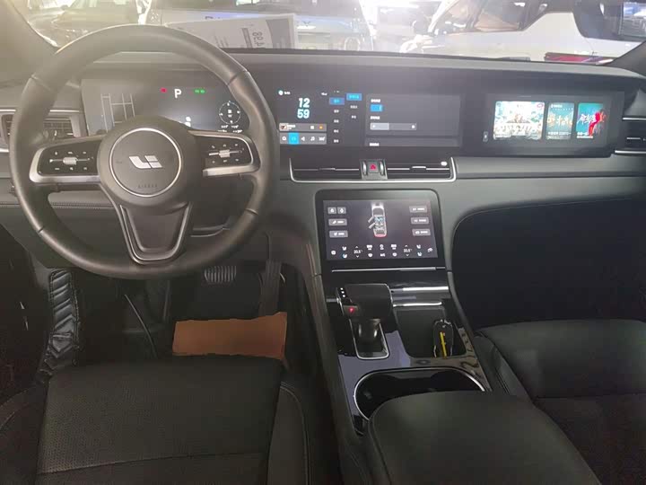 Фото 10 - LiXiang One