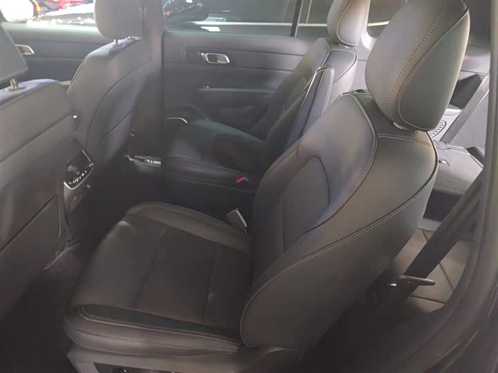 Фото 17 - LiXiang One