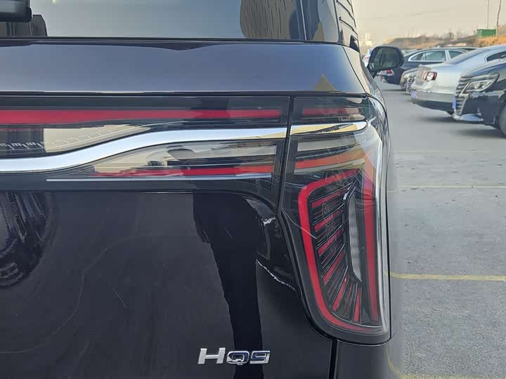 Фото 25 - Hongqi HQ9