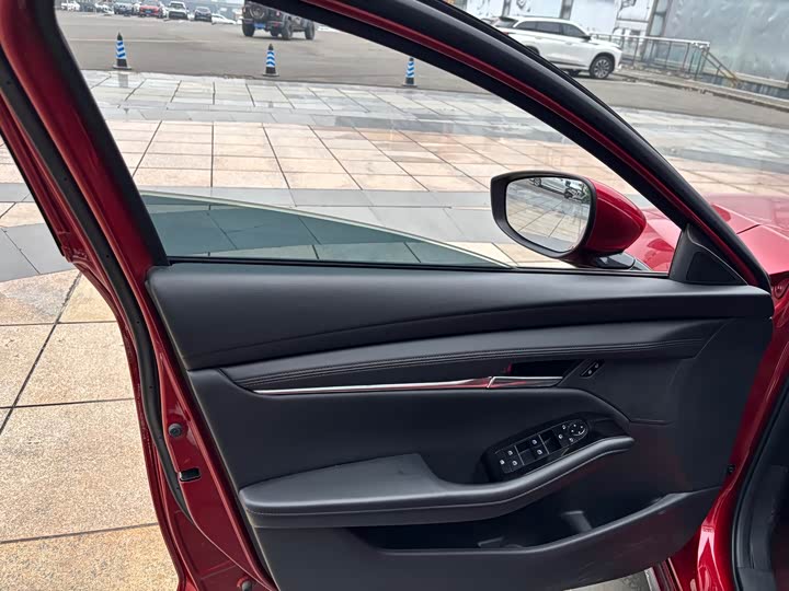 Фото 14 - Mazda 3 (Axela)