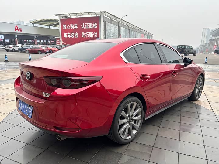 Фото 9 - Mazda 3 (Axela)