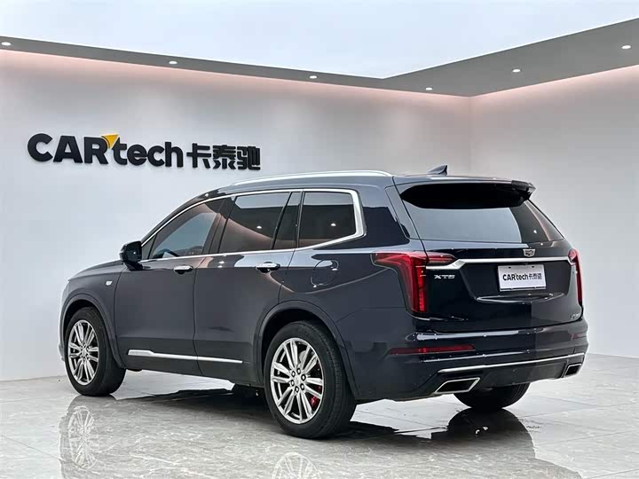 Фото 3 - Cadillac XT6