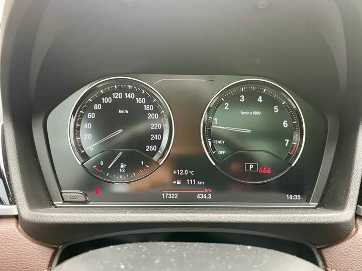 Фото 18 - BMW X2