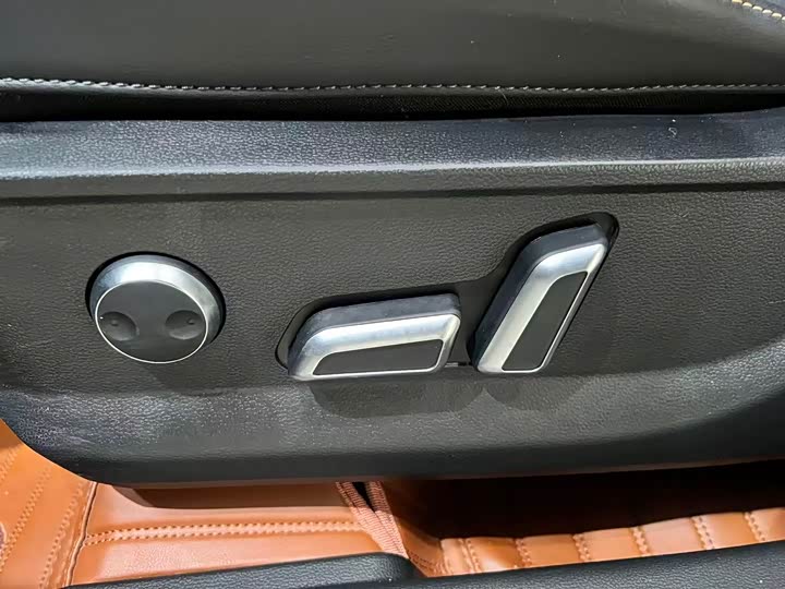 Фото 8 - Haval Dargo