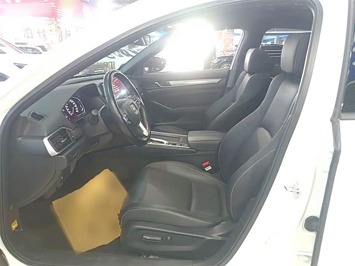 Фото 15 - Honda Inspire