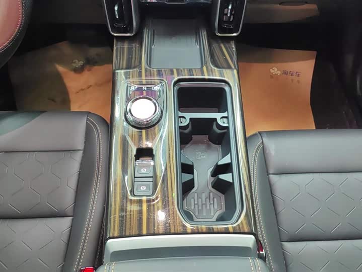 Фото 16 - Haval Dargo