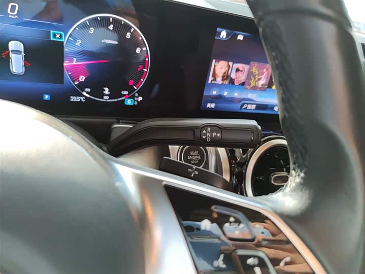 Фото 14 - Mercedes-Benz GLB-Class