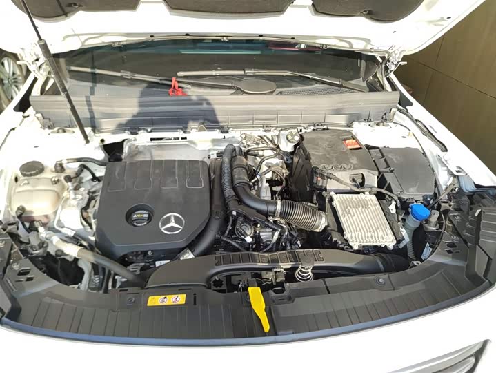 Фото 20 - Mercedes-Benz GLB-Class