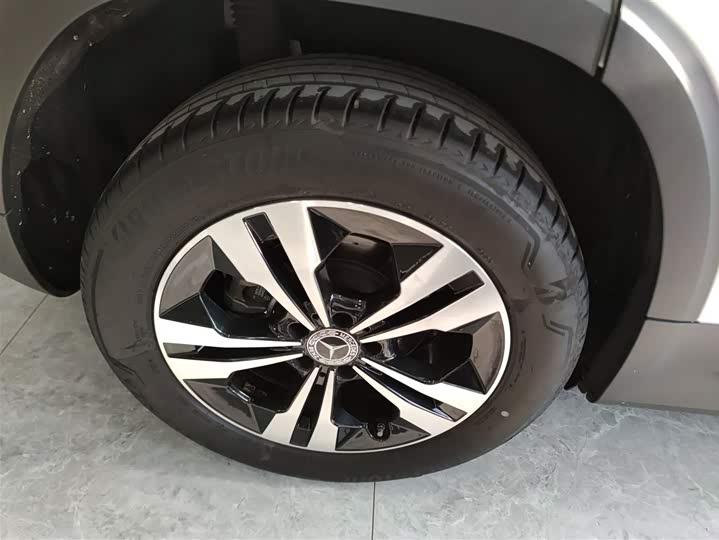 Фото 26 - Mercedes-Benz GLB-Class