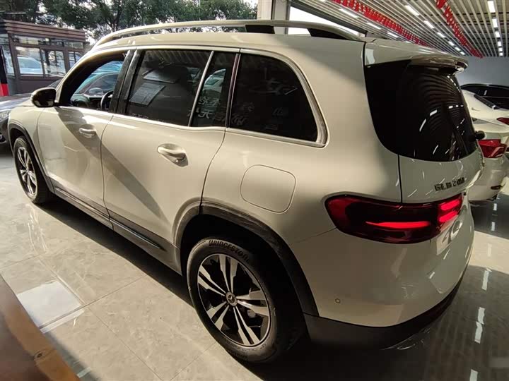 Фото 5 - Mercedes-Benz GLB-Class