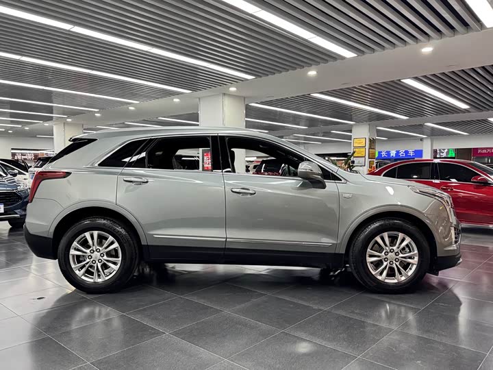 Фото 3 - Cadillac XT5