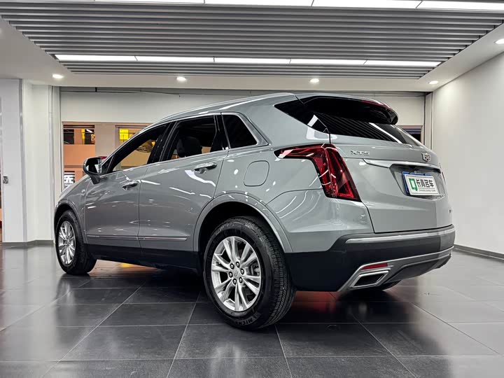 Фото 5 - Cadillac XT5