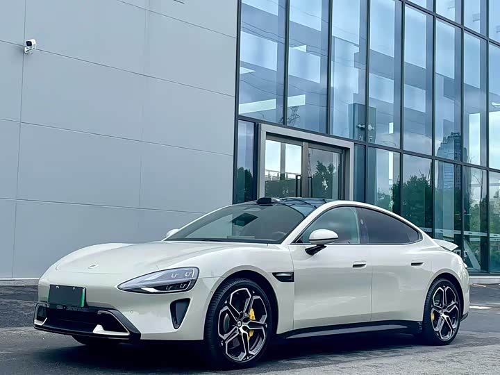 Фото 10 - Xiaomi SU7