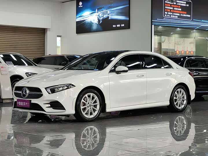 Фото 1 - Mercedes-Benz A-Class