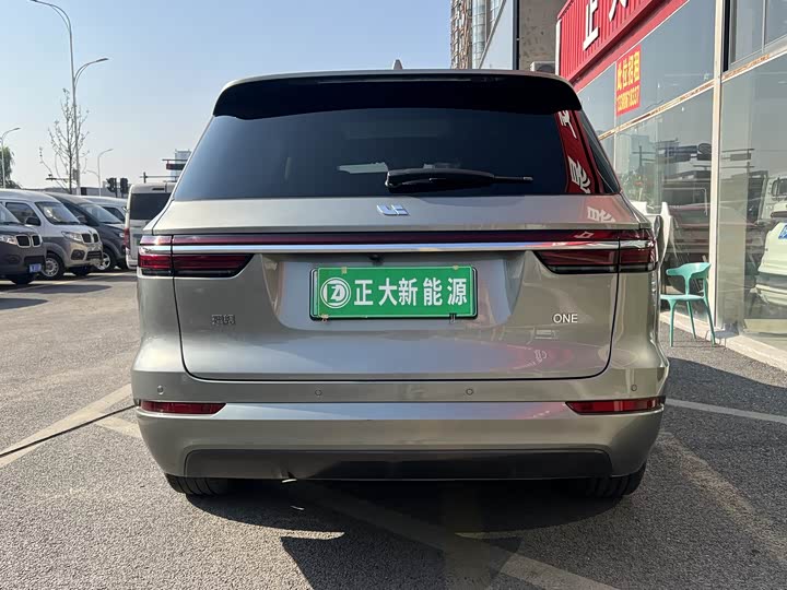 Фото 18 - LiXiang One