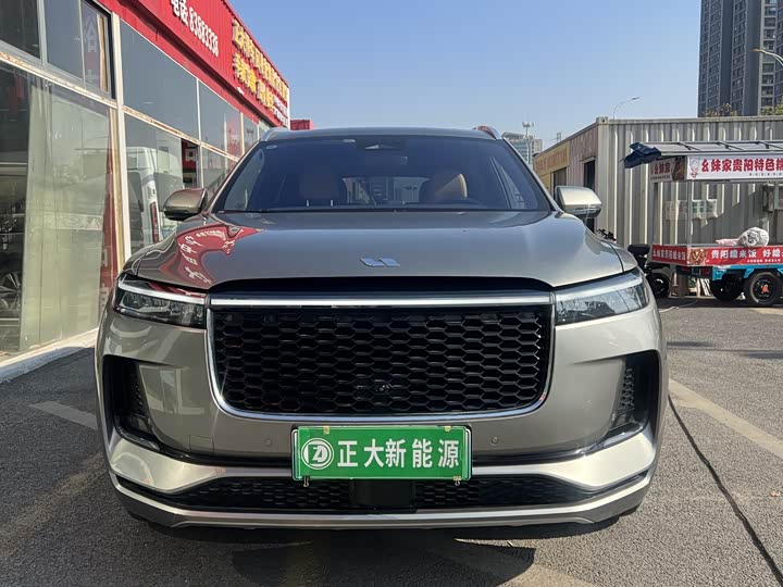 Фото 2 - LiXiang One