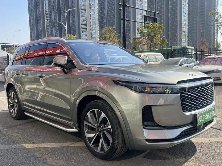 Фото 3 - LiXiang One