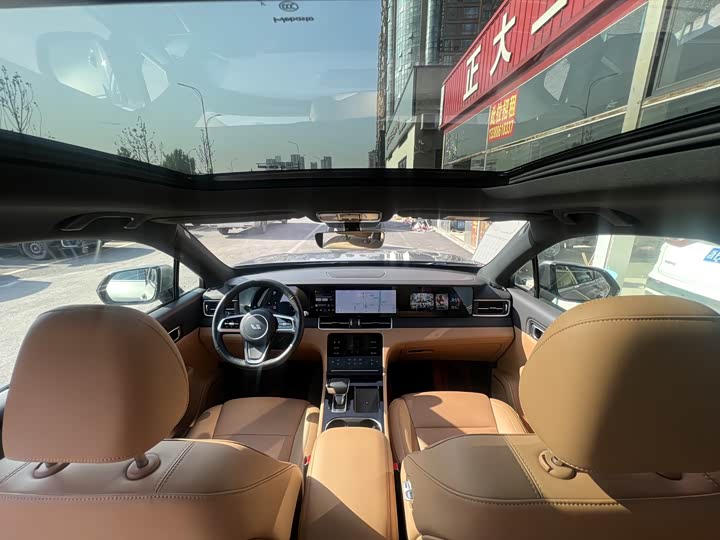 Фото 8 - LiXiang One