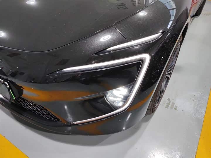 Фото 24 - Avatr 12