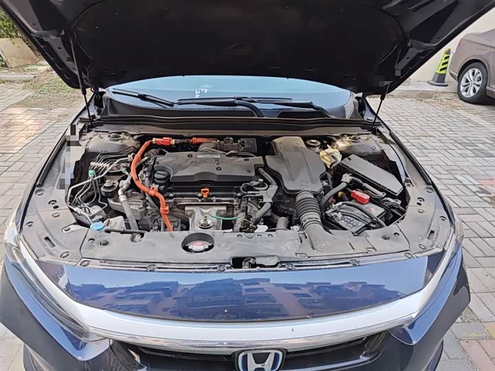 Фото 11 - Honda Inspire