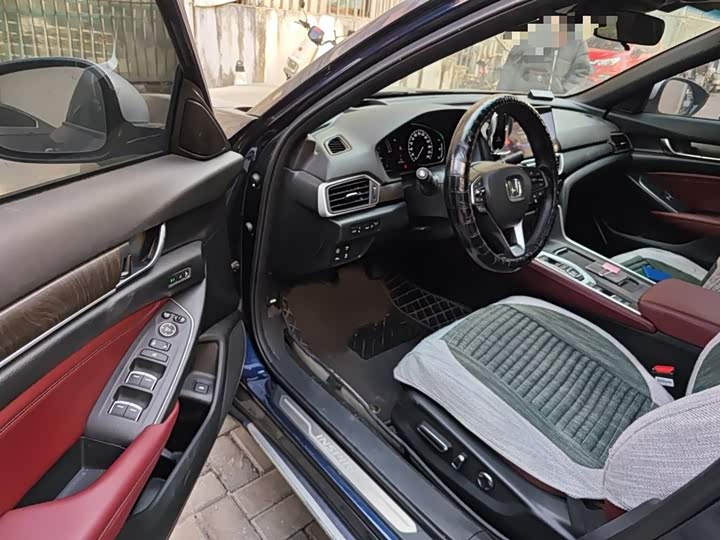 Фото 14 - Honda Inspire