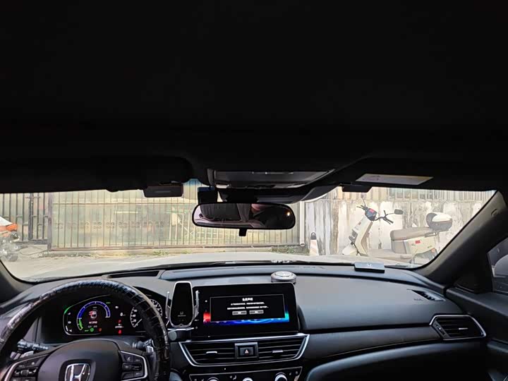 Фото 9 - Honda Inspire